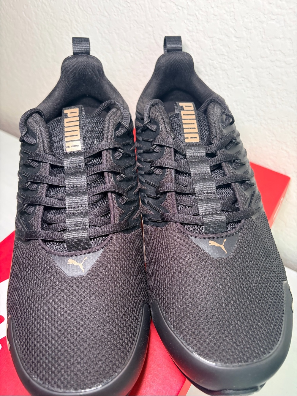 Puma Women 10W Voltaic Evo Sneaker New - Picture 2 of 7